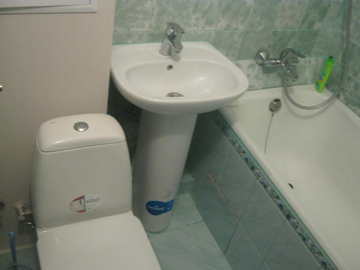 Apartment On Livoberezna Metro Station Kiev Bagian luar foto